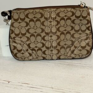 COACH wristlet tan/brown